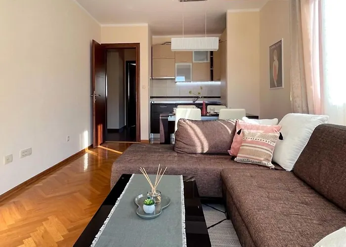Lana Apartment Petrovac